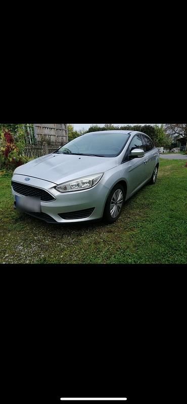 Gebraucht Ford Focus 120 PS (88 kW) 2016 Grau Limousine
