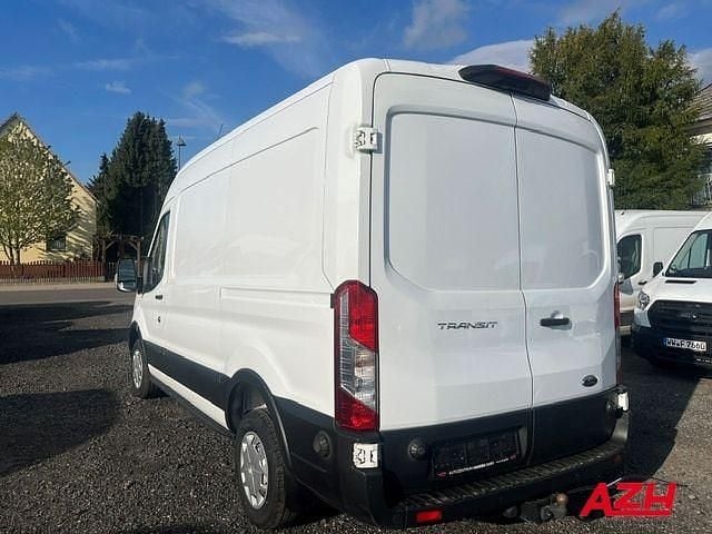 Gebraucht Ford Transit Trend 105 PS (77 kW) 2022 Weiß Van / Kleinbus