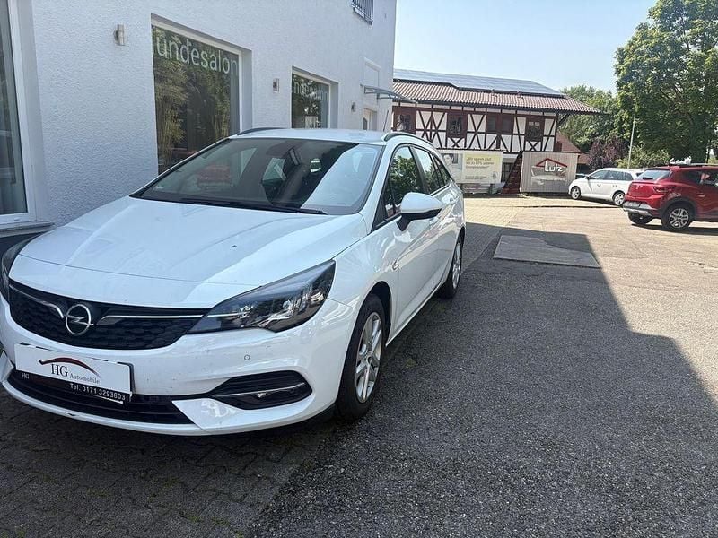 Gebraucht Opel Astra Edition 131 PS (96 kW) 2020 Weiß Kombi
