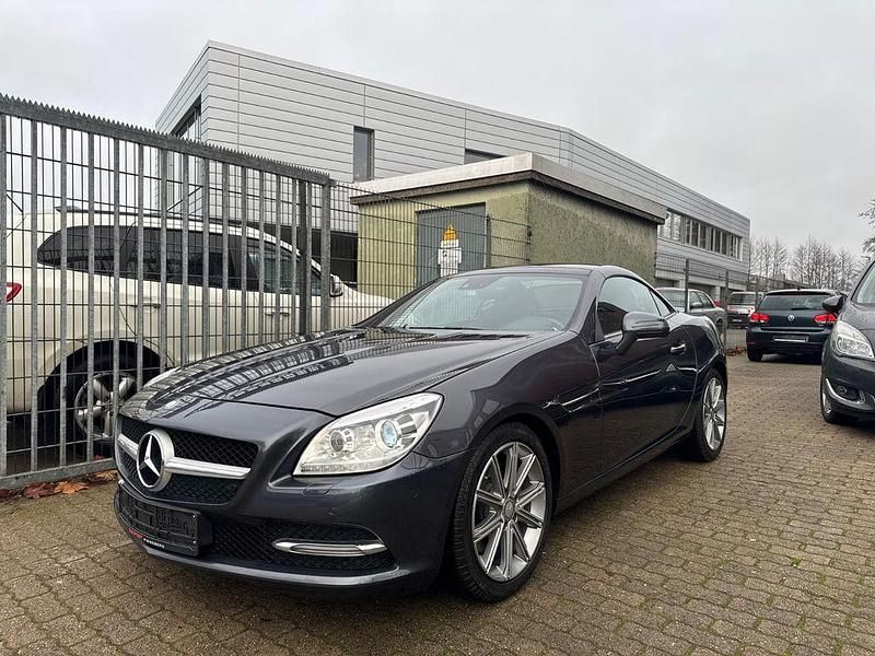 Gebraucht Mercedes SLK250 204 PS (150 kW) 2013 Grau Cabrio
