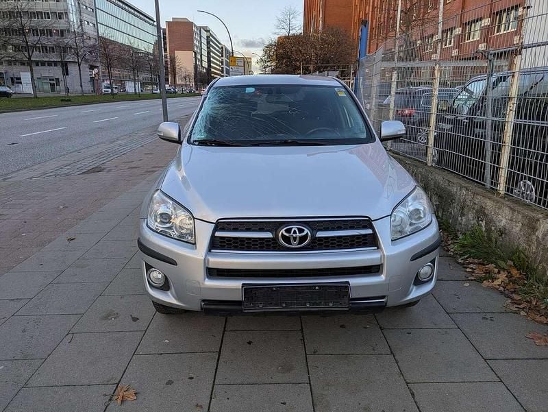 Silber Gebraucht 2009 Toyota RAV4 Executive SUV | 5.800 € (Guter Preis) - Bild 1/4