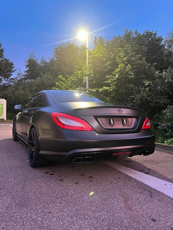 Gebraucht Mercedes CLS500 408 PS (300 kW) 2011 Limousine