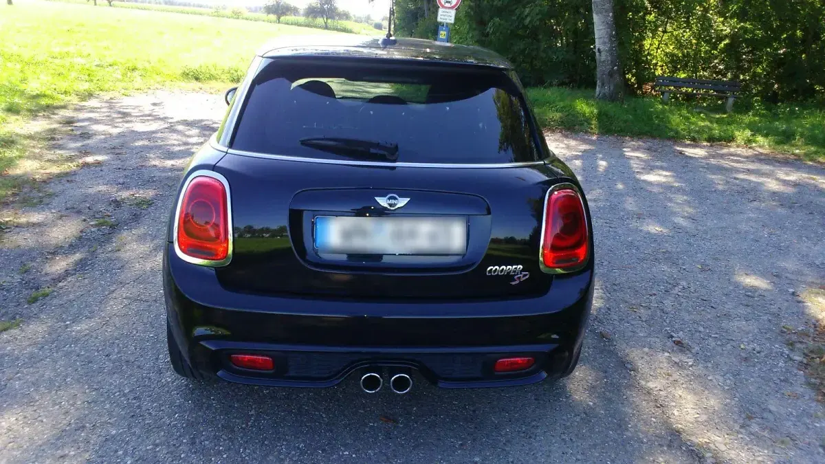 Gebraucht Mini Cooper SD Sport 170 PS (125 kW) 2015 Schwarz Kleinwagen