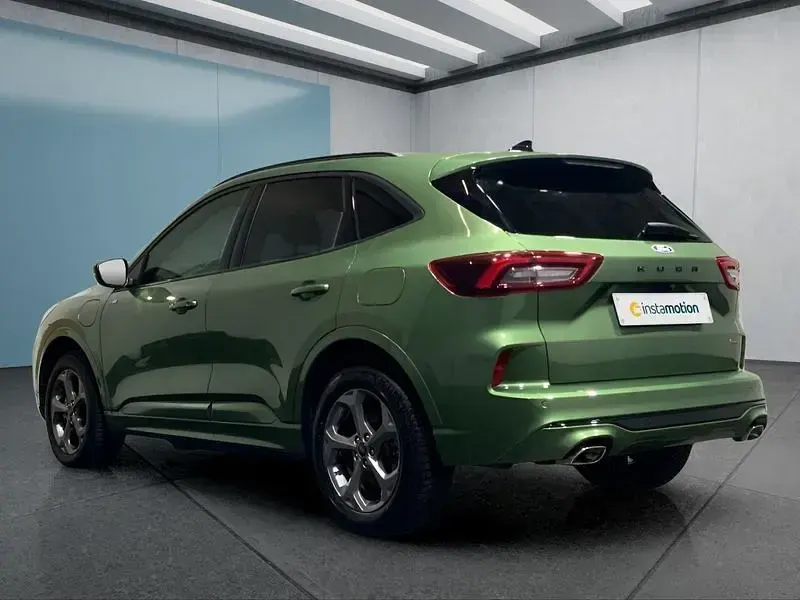 Gebraucht Ford Kuga ST-Line 242 PS (177 kW) 2025 Grün SUV