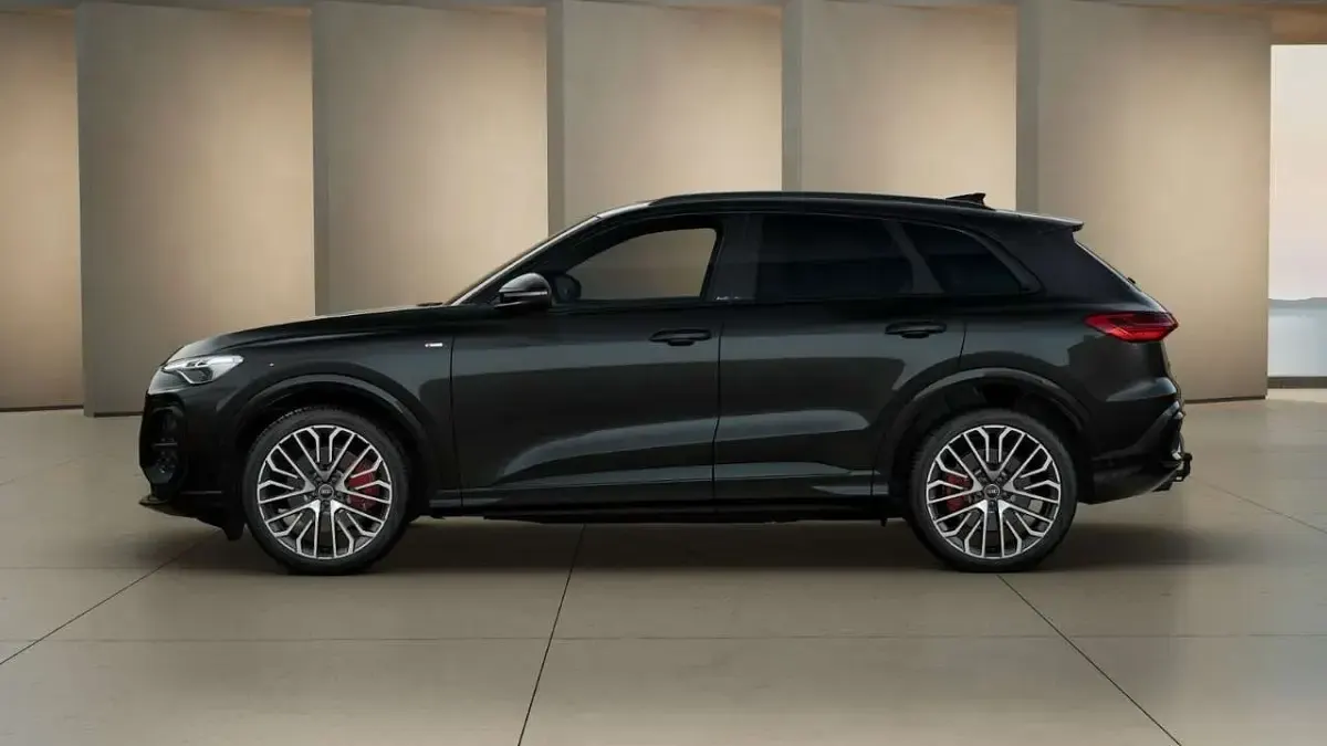Neu Audi Q5 299 PS (219 kW) 2026 Mythosschwarz metallic SUV