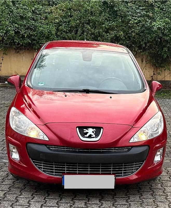 Rot Gebraucht 2009 Peugeot 308 Limousine | 2.990 € (Fairer Preis) - Bild 1/4