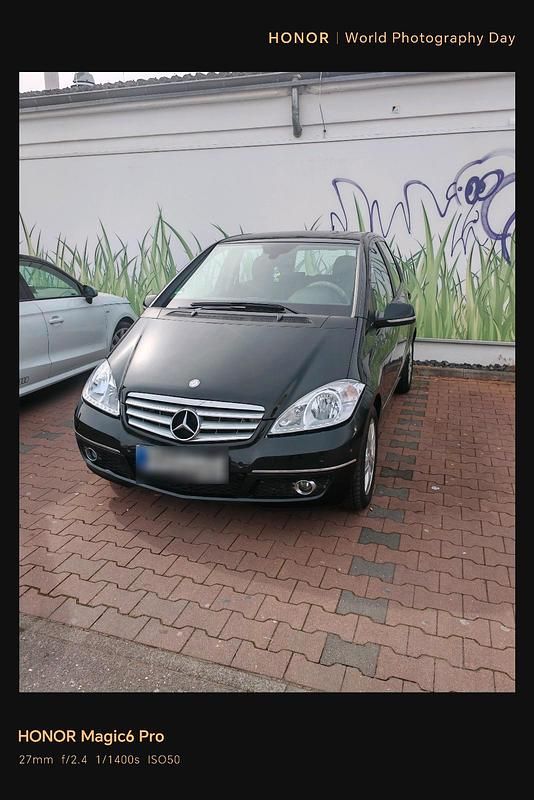 Gebraucht Mercedes A180 109 PS (80 kW) 2012 Schwarz Kleinwagen