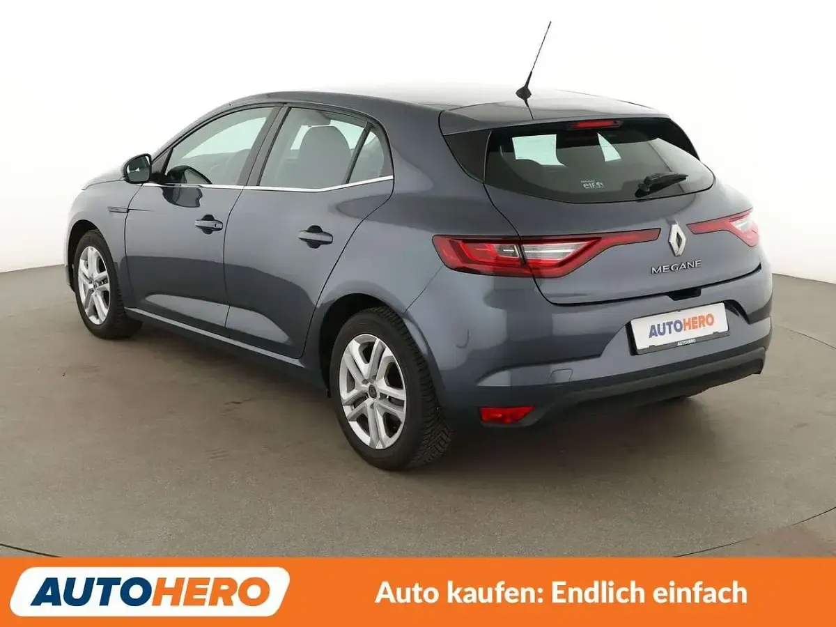 Gebraucht Renault Mégane Experience 101 PS (74 kW) 2016 Gray Limousine