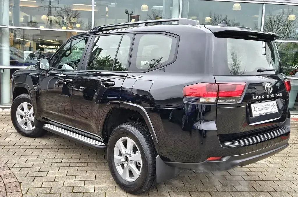 Gebraucht Toyota Land Cruiser 306 PS (225 kW) 2023 Schwarz SUV