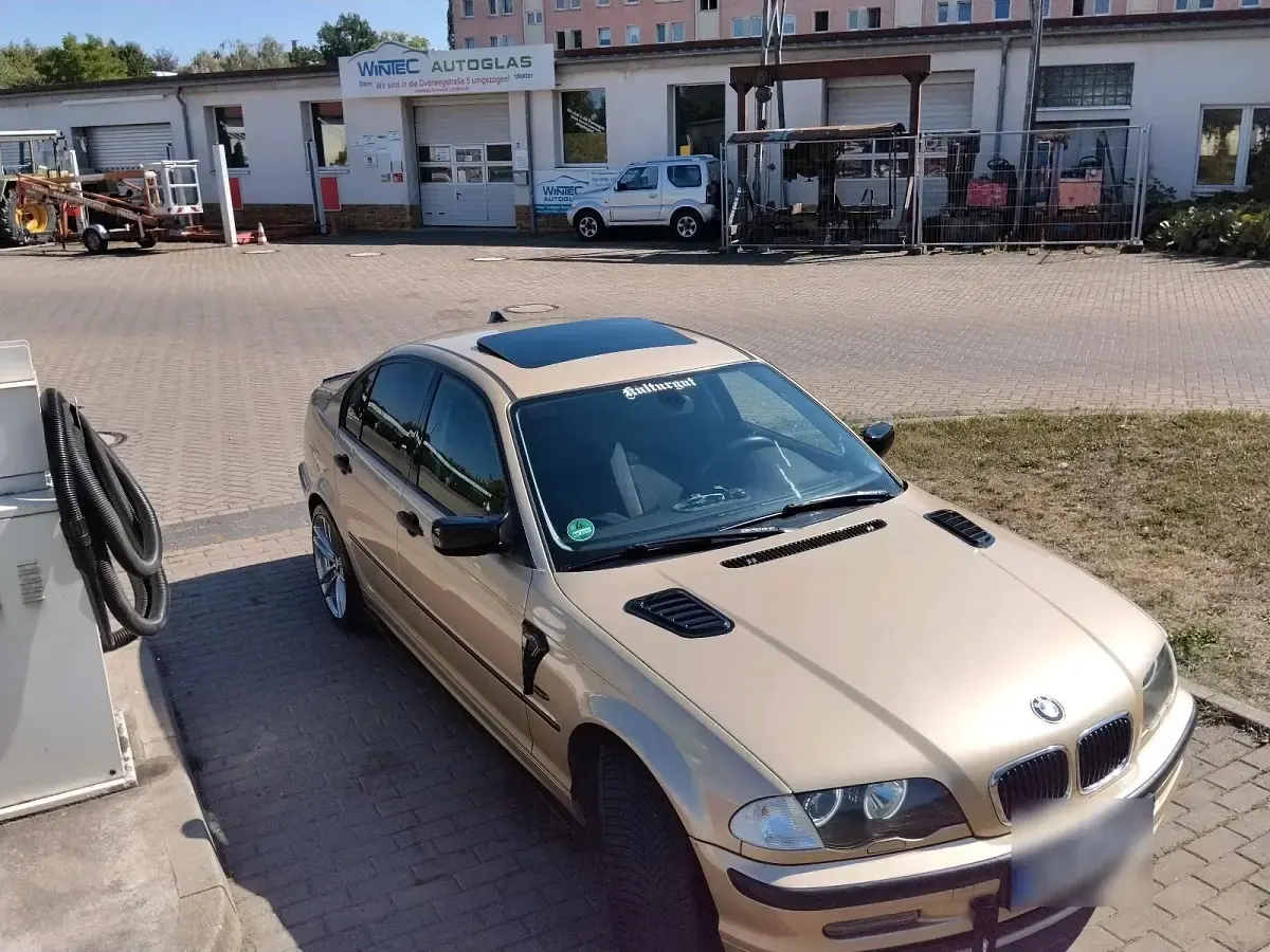 Gebraucht BMW 318 118 PS (86 kW) 2000 Gold Limousine