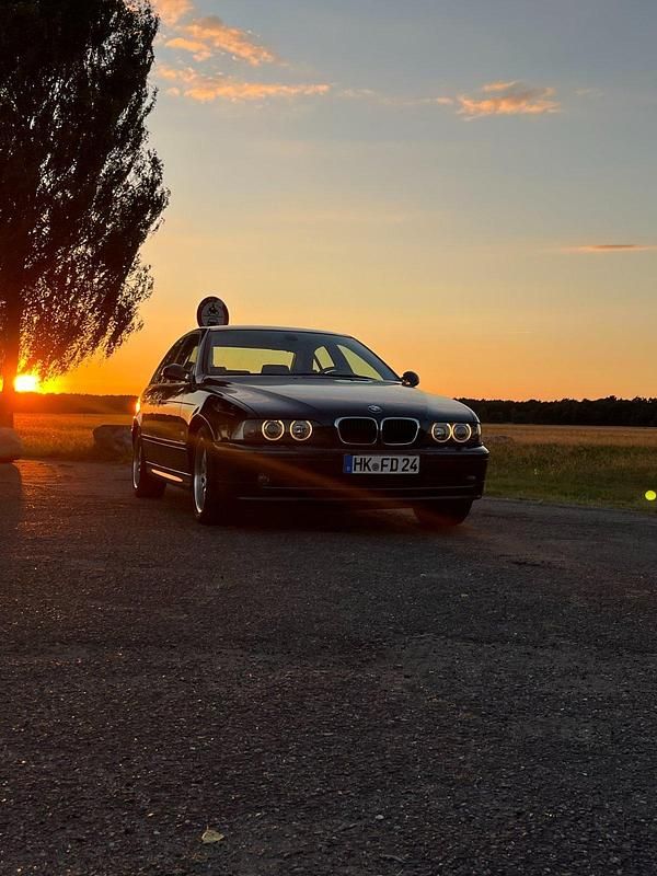 Gebraucht BMW 520 170 PS (125 kW) 2002 Blau Limousine