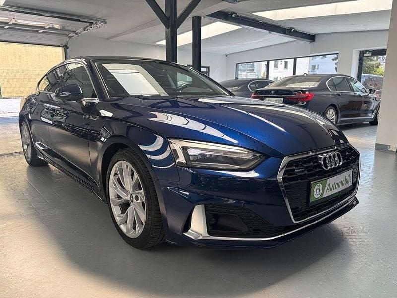 Gebraucht Audi A5 Sportback Sport 265 PS (194 kW) 2022 Blau Kleinwagen