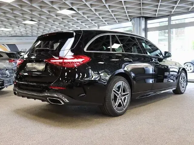 Gebraucht Mercedes C300e 313 PS (230 kW) 2024