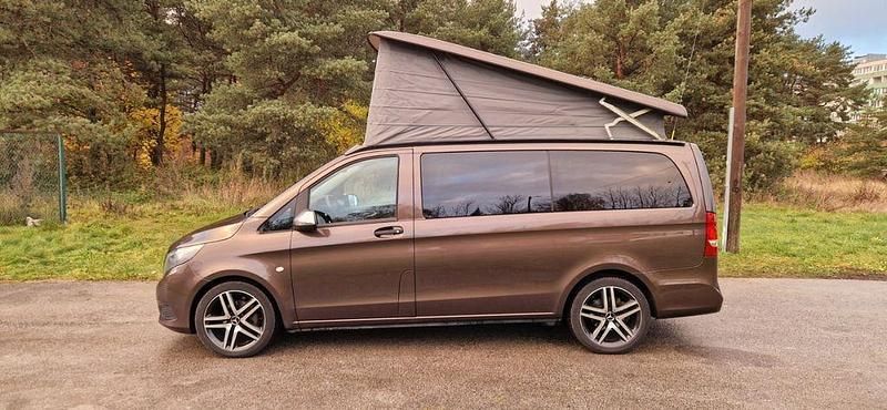 Braun Gebraucht 2015 Mercedes Vito Marco Polo Van / Kleinbus | 28.600 € - Bild 1/4