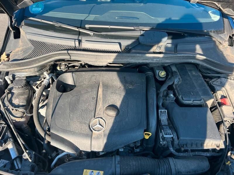 Schwarz Gebraucht 2016 Mercedes B200 Urban Van / Kleinbus | 10.500 € (Superpreis) - Bild 1/4