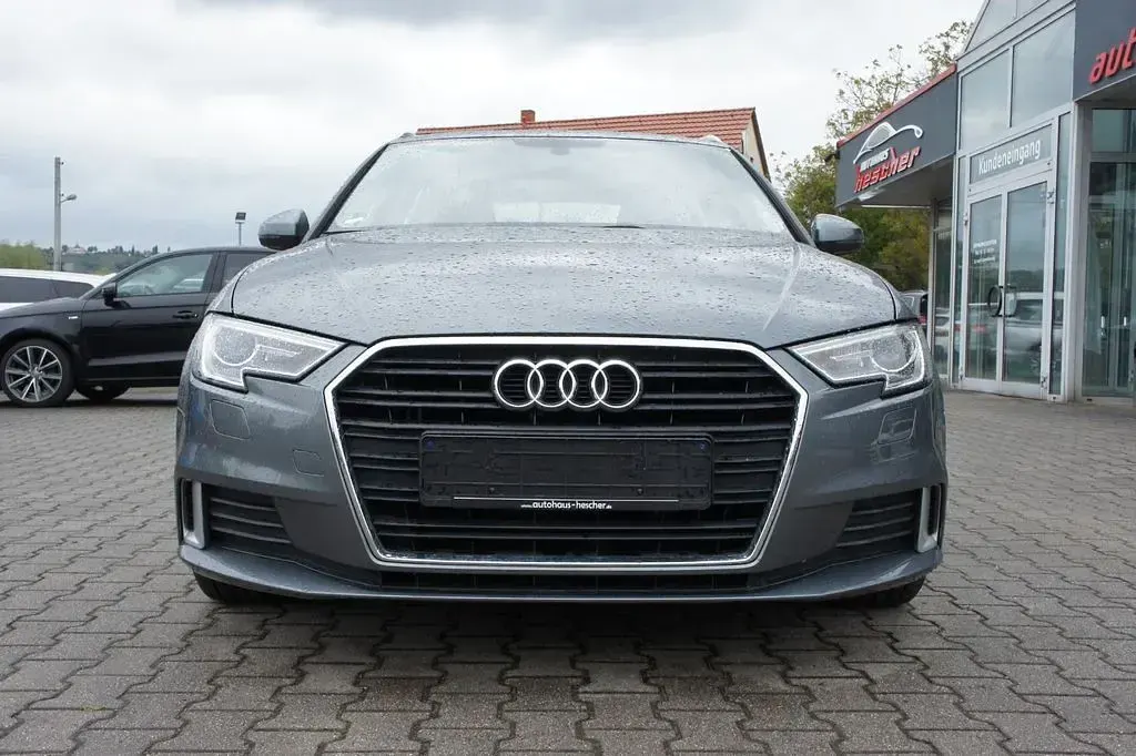 Gebraucht Audi A3 Sport 150 PS (110 kW) 2017 Grau Limousine