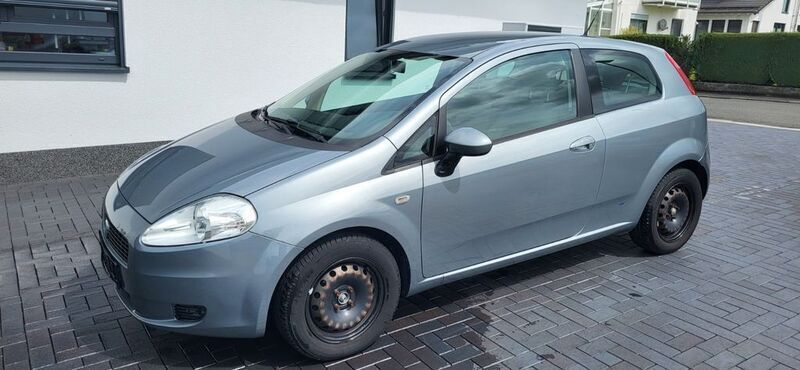 Grau Gebraucht 2006 Fiat Punto Active Kleinwagen | 3.000 € (Teuer) - Bild 1/4