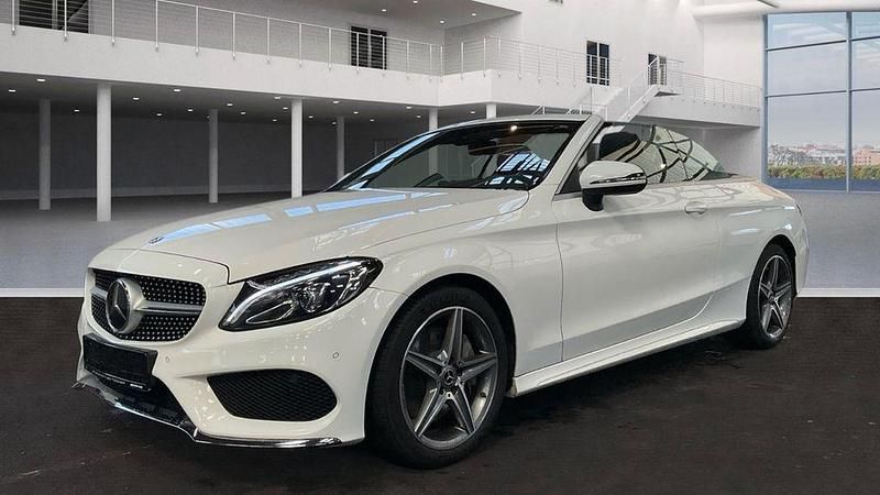 Weiß Gebraucht 2017 Mercedes C300 AMG line Cabrio | 26.350 € (Teuer) - Bild 1/4