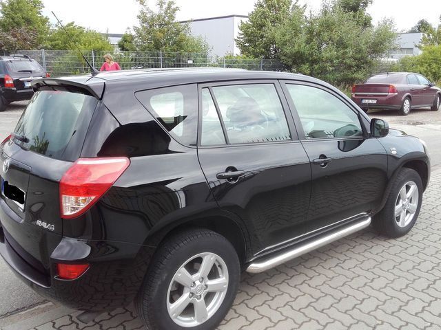 Gebraucht Toyota RAV4 Travel 136 PS (100 kW) 2007 Schwarz metallic SUV
