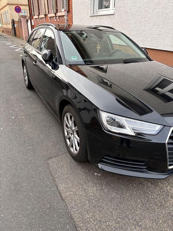 Gebraucht Audi A4 Ambiente 150 PS (110 kW) 2017 Schwarz Kombi