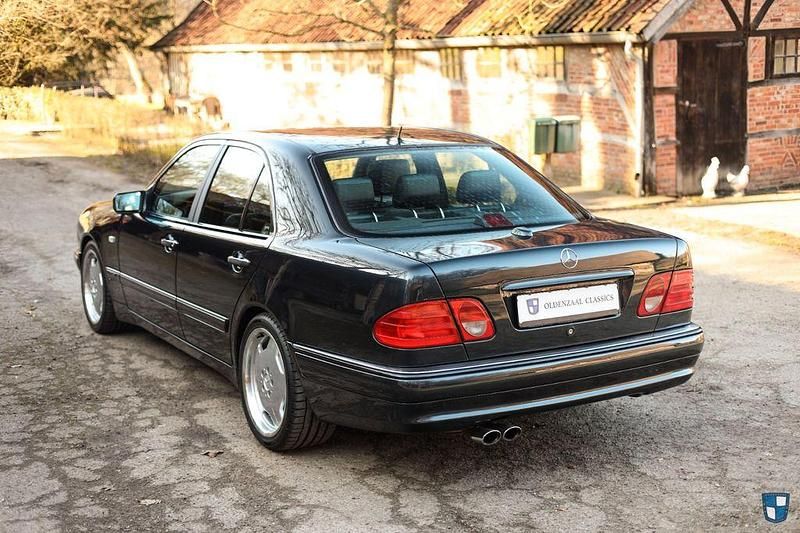 Gebraucht Mercedes E50 AMG AMG 347 PS (255 kW) 1996 Schwarz Limousine
