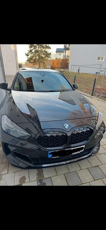 Schwarz Gebraucht 2021 BMW M135 Performance Kleinwagen | 28.100 € (Guter Preis) - Bild 1/4