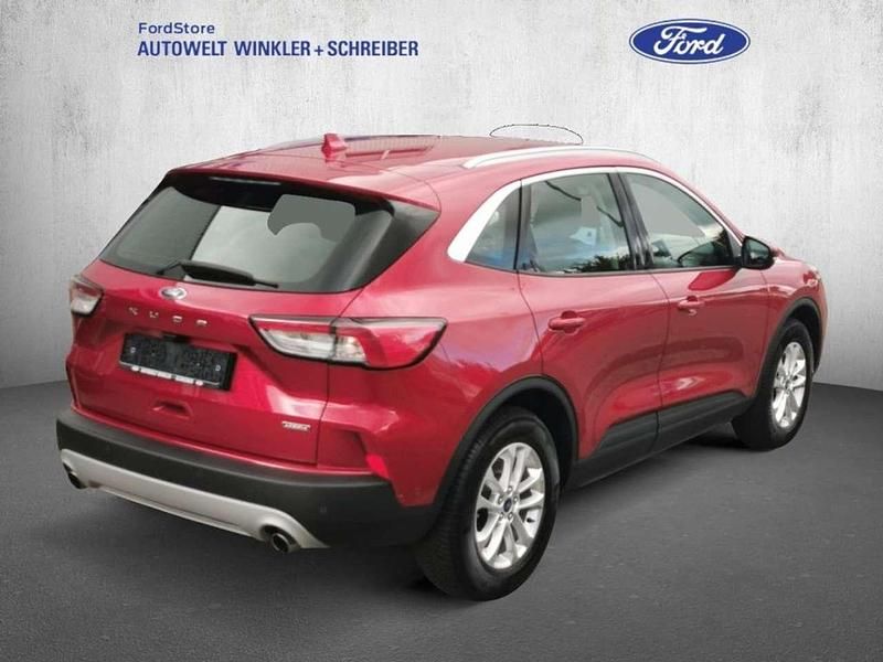 Używany Ford Kuga Titanium 224 KM (164 kW) 2021 Czerwony SUV