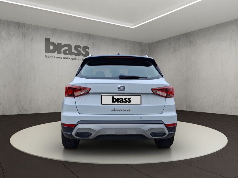 Gebraucht Seat Arona Xperience 110 PS (80 kW) 2023 Nevada weiß metallic/magnetic grau metallic SUV
