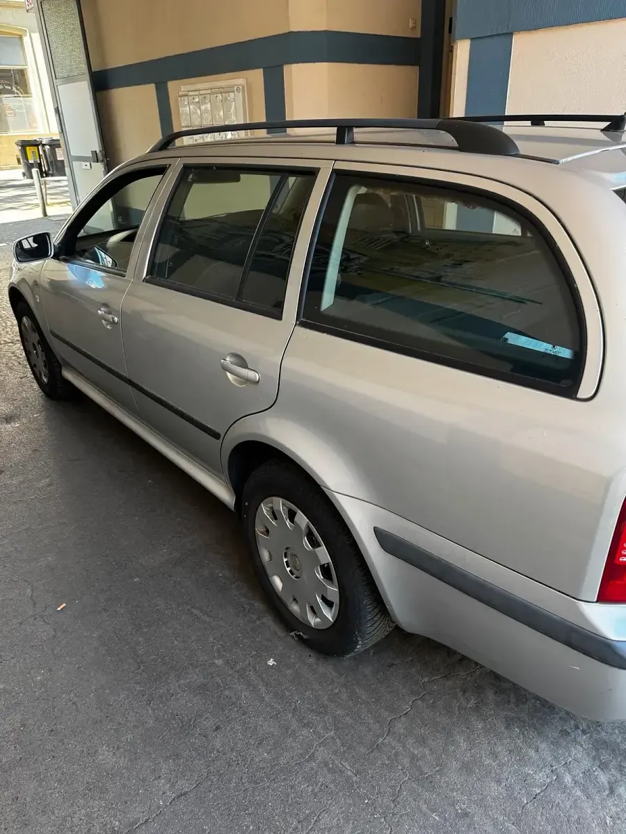 Używany Skoda Octavia 97 KM (71 kW) 2003 Srebrny Kombi