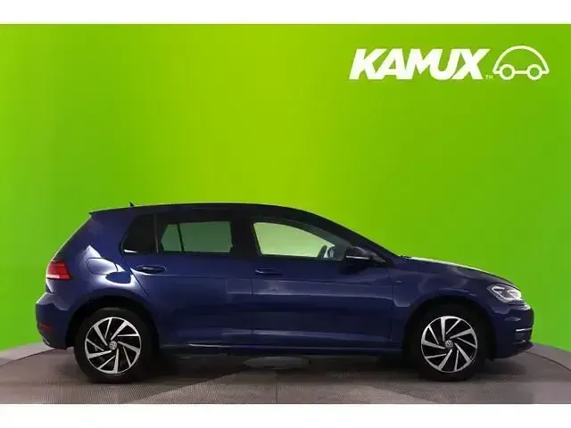 Używany VW Golf VII Join 150 KM (110 kW) 2018 Niebieski Sedan/Limuzyna