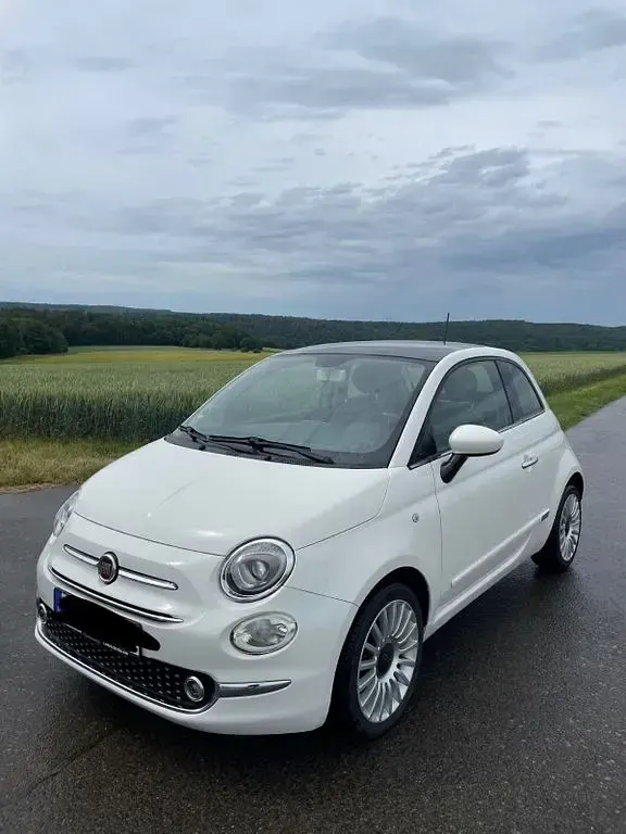 Gebraucht Fiat 500 Lounge 69 PS (50 kW) 2016 Weiß Kleinwagen