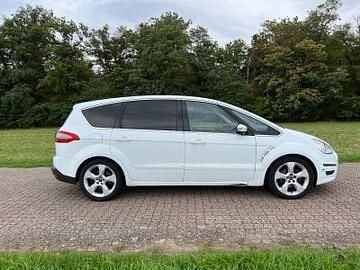 Gebraucht Ford S-MAX Titanium 163 PS (119 kW) 2015 Weiß Van / Kleinbus