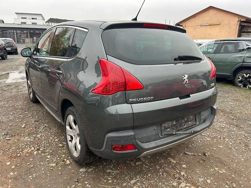 Gebraucht Peugeot 3008 Allure 114 PS (83 kW) 2012 Grau SUV