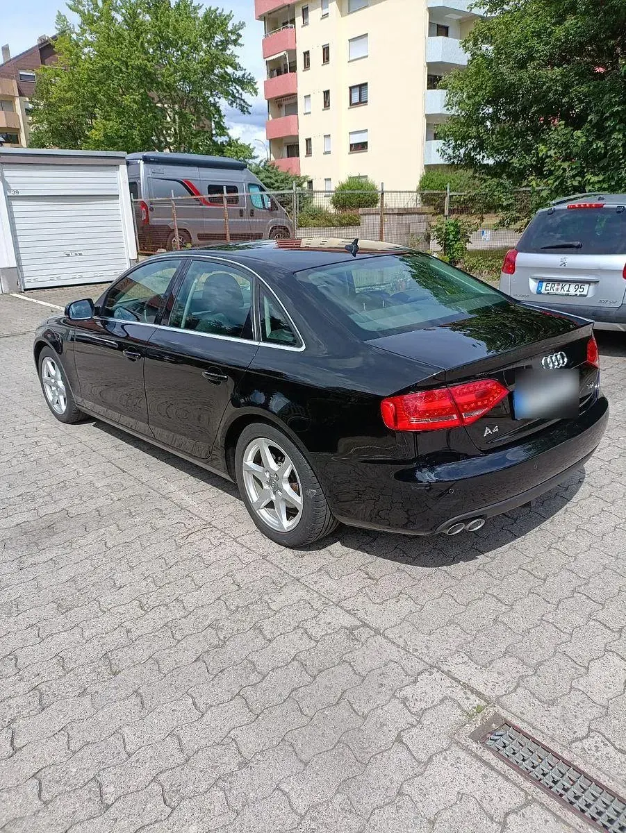 Gebraucht Audi A4 Ambiente 170 PS (125 kW) 2010 Schwarz Limousine