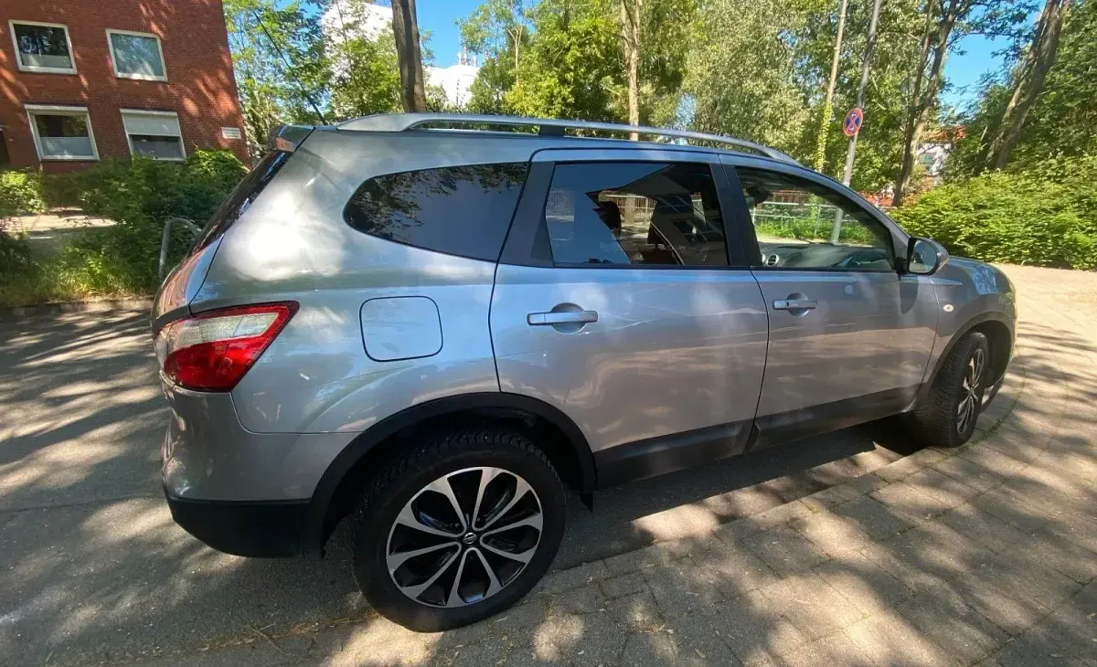 Gebraucht Nissan Qashqai +2 Acenta 150 PS (110 kW) 2010 Grau SUV