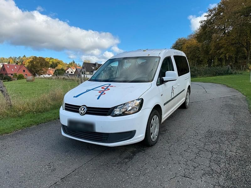 Weiß Gebraucht 2012 VW Caddy Van / Kleinbus | 5.500 € (Etwas zu teuer) - Bild 1/4