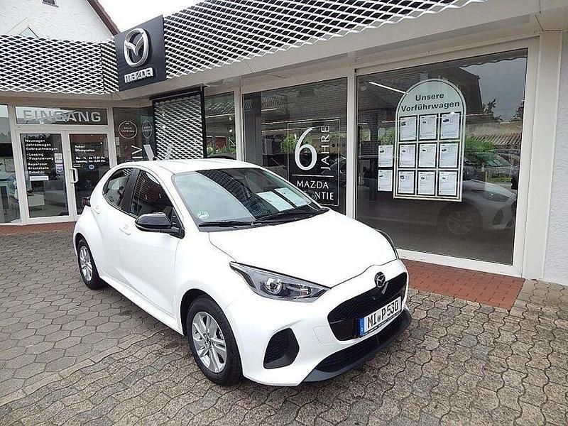 Gebraucht Mazda 2 Center-Line 116 PS (85 kW) 2025 Lunar white Kleinwagen