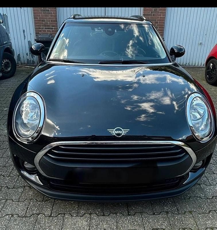 Schwarz Gebraucht 2019 Mini One Clubman Kombi | 17.950 € (Fairer Preis) - Bild 1/4