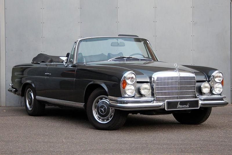 Grau Gebraucht 1971 Mercedes W111 SE Cabrio | 250.000 € - Bild 1/4