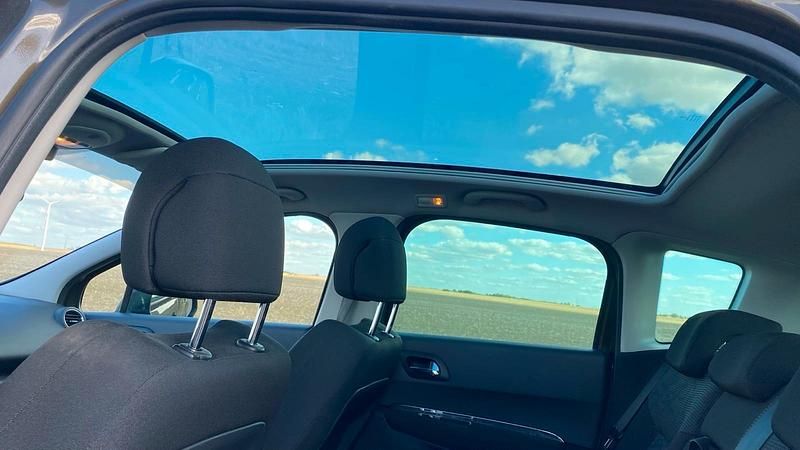 Braun Gebraucht 2009 Peugeot 3008 Limousine | 5.250 € (Fairer Preis) - Bild 1/4