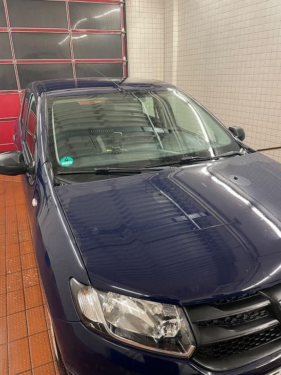 Blau Gebraucht 2015 Dacia Sandero Limousine | 3.800 € (Guter Preis) - Bild 1/4