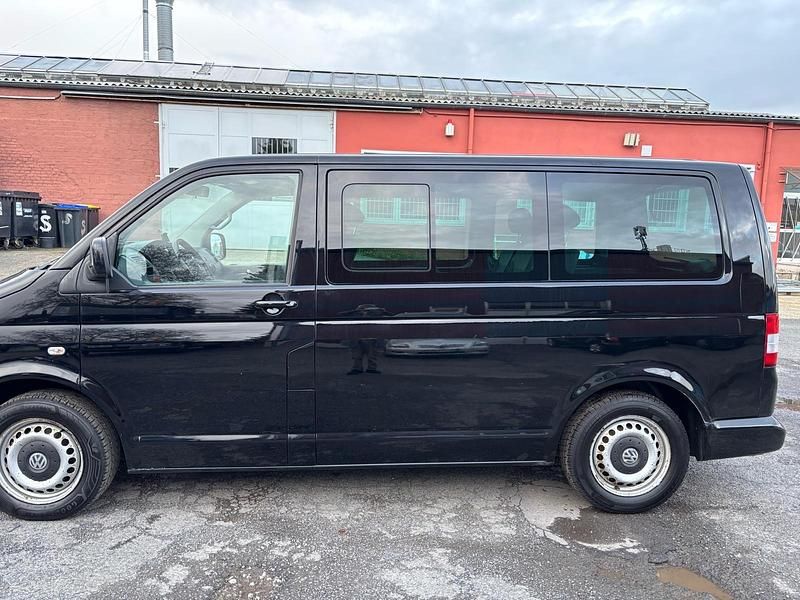 Gebraucht VW Multivan Startline 131 PS (96 kW) 2008 Schwarz Van