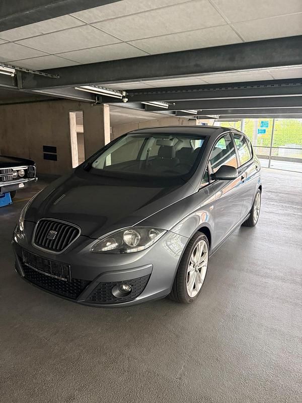 Second-hand Seat Altea 2012 Gri Berlinǎ