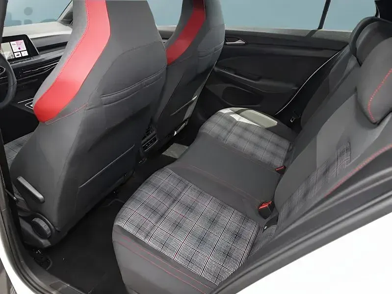 Gebraucht VW Golf VIII GTI 245 PS (180 kW) 2022 Weiß Kleinwagen