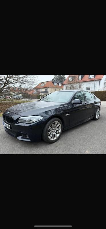 Schwarz Gebraucht 2011 BMW 523 M Sport Limousine | 7.500 € (Fairer Preis) - Bild 1/4