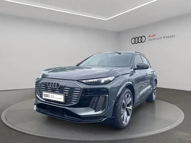 Gebraucht Audi Q6 e-tron Performance 225 kW (306 PS) 2025 Magnetgrau SUV