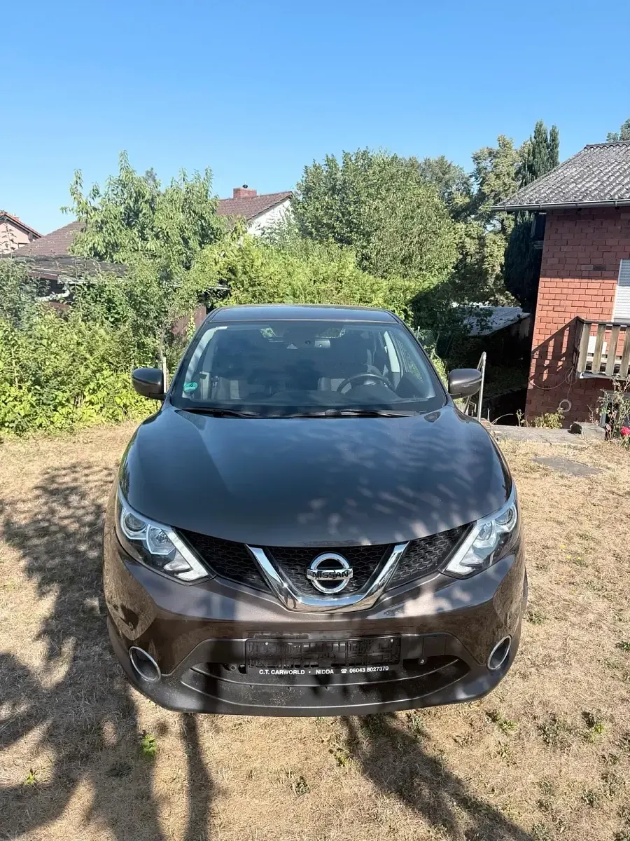 Gebraucht Nissan Qashqai 360º 115 PS (84 kW) 2015 Braun SUV