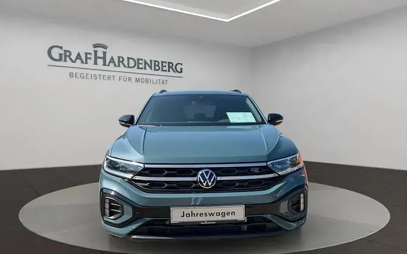 Second-hand VW T-Roc R-line 190 CP (139 kW) 2023 Albastru SUV