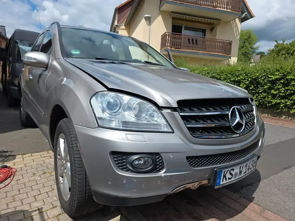 Gebraucht Mercedes ML420 306 PS (225 kW) 2007 Beige SUV