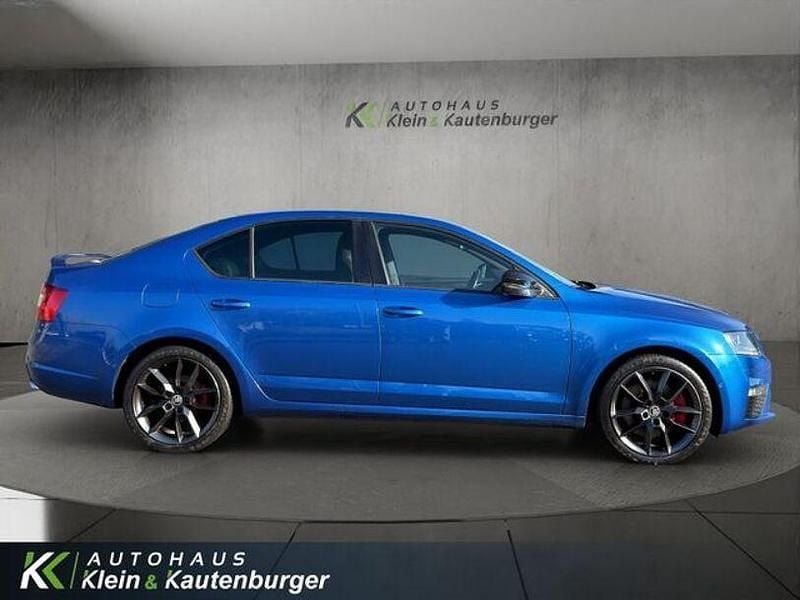 Second-hand Skoda Octavia RS 220 CP (161 kW) 2016 Albastru Hatchback